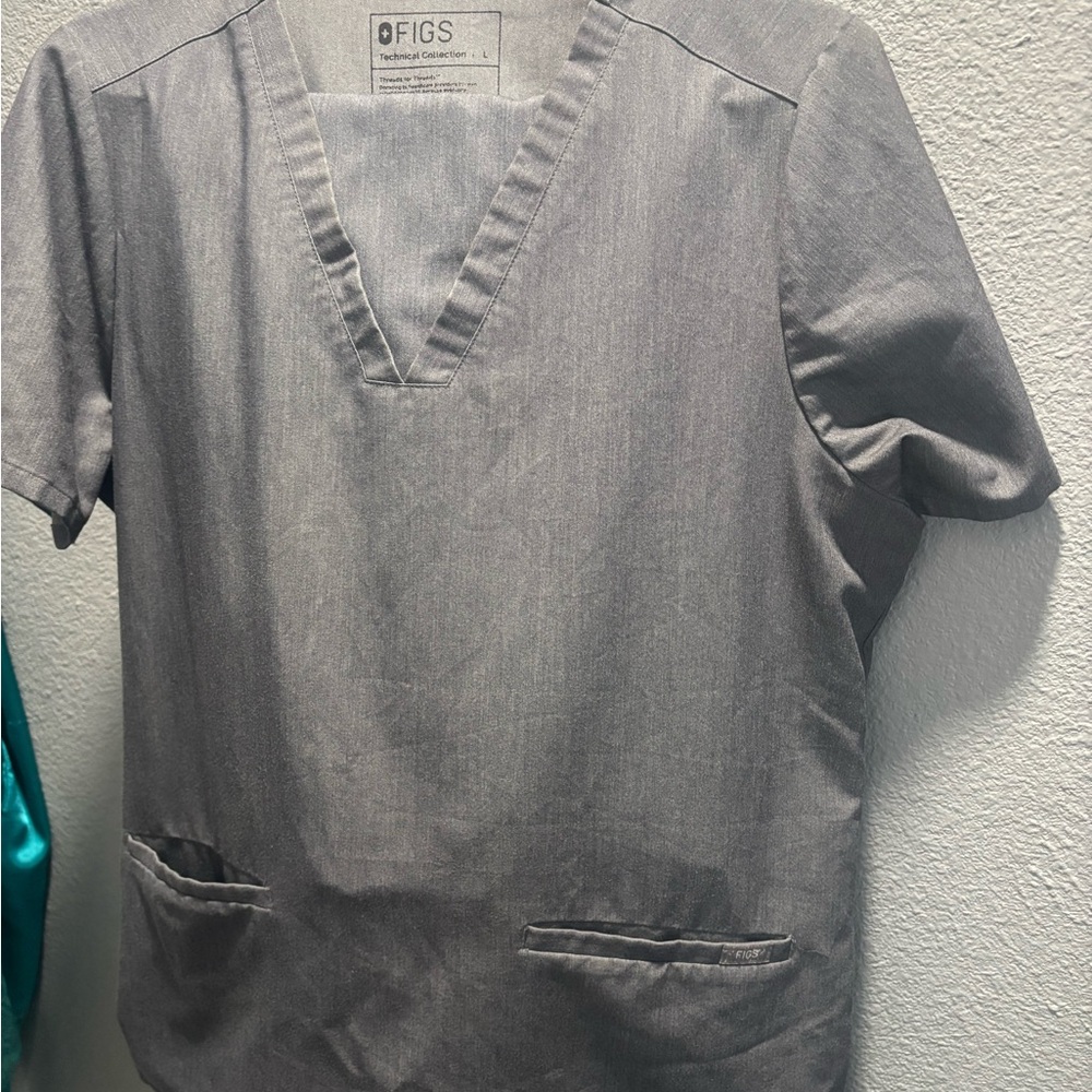 Figs scrub set